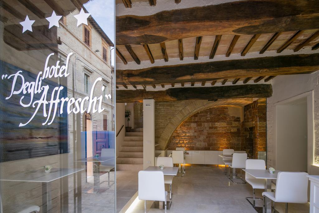 Hotel Degli Affreschi มอนเตฟัลโก ภายนอก รูปภาพ