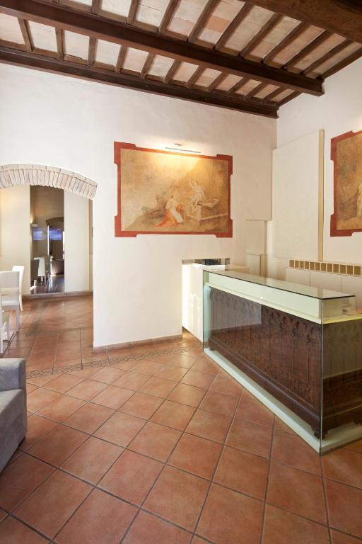 Hotel Degli Affreschi มอนเตฟัลโก ภายนอก รูปภาพ